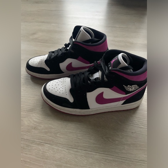 Jordan 1 Mid Magenta - Picture 3 of 6